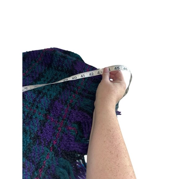 Vintage Weave O’ The Irish Woolf Blend Cape Wrap Knit Purple Plaid Fringe - Picture 6 of 7